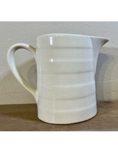 Water jug / Milk jug - Boch - 1/2 liter - executed in cream/broken white