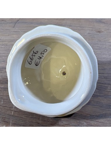 Deksel van een koffiepot (of theepot?) - Boch - vorm TOURNAI - uitgevoerd in crème met goudkleurige accenten