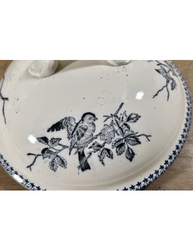 Lid of/for a tureen - no brand but probably Nimy - décor in dark blue with birds on a branch