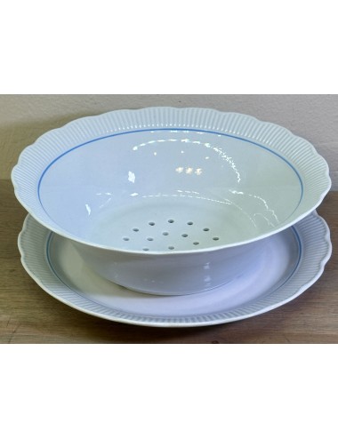 Fruittest - 2-piece - Chodziez / Made in Poland - executed in white porcelain with a light blue line
