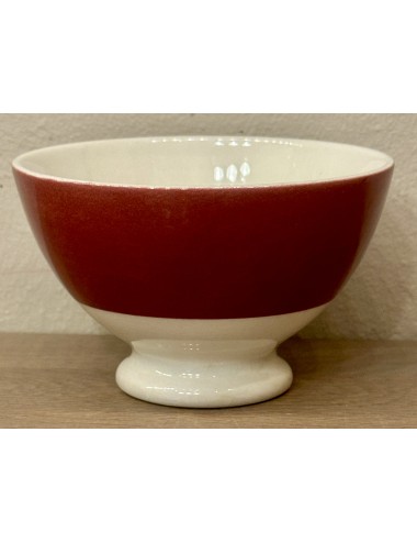 Bowl - Boch - décor with a wide dark red rim and a narrower off-white rim