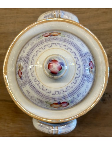 Sugar bowl - Petrus Regout - décor RISTORI (made between 1864 and 1908)