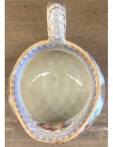 Milk jug - Petrus Regout - décor RISTORI (made between 1864 and 1908)