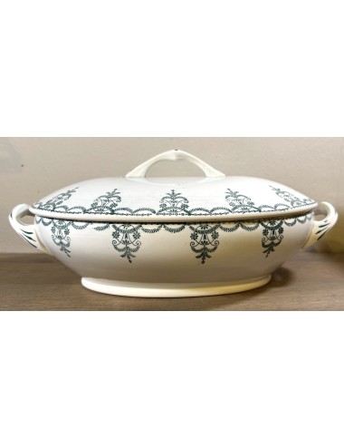 Tureen / Cover dish - Moulin des Loups Terre de Fer - décor with garlands executed in green color
