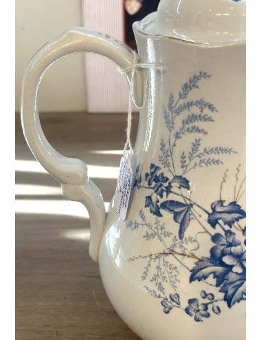 Koffiepot - Petrus Regout - décor 3 met vlinder/bloemen afbeeldingen in lichtblauw - model FESTON
