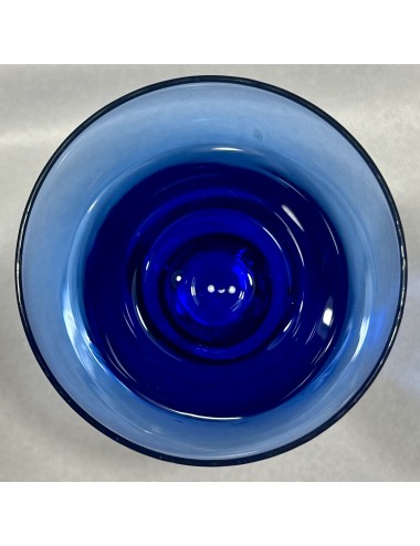 Likeurgaasje - getorst/gedraaide steel in blank glas met blauwe kelk