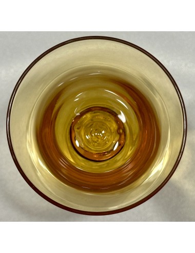 Liqueur glass - twisted/turned stem in clear glass with smoky brown chalice