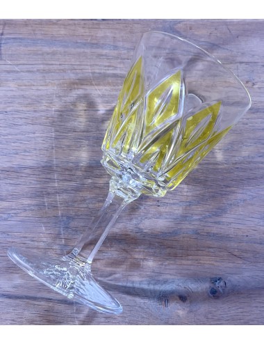Glass / Wine glass on foot - large model - VMC Reims (Verreries Mècaniques Champenoises) - Harlequin in yellow