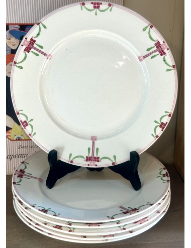 Breakfast plate / Dessert plate - Societe Ceramique Maestricht - décor 878 executed in red, pink and green