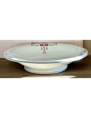 Tazza / Presentation dish - low model - Petrus Regout - décor 878 executed in red, pink and green