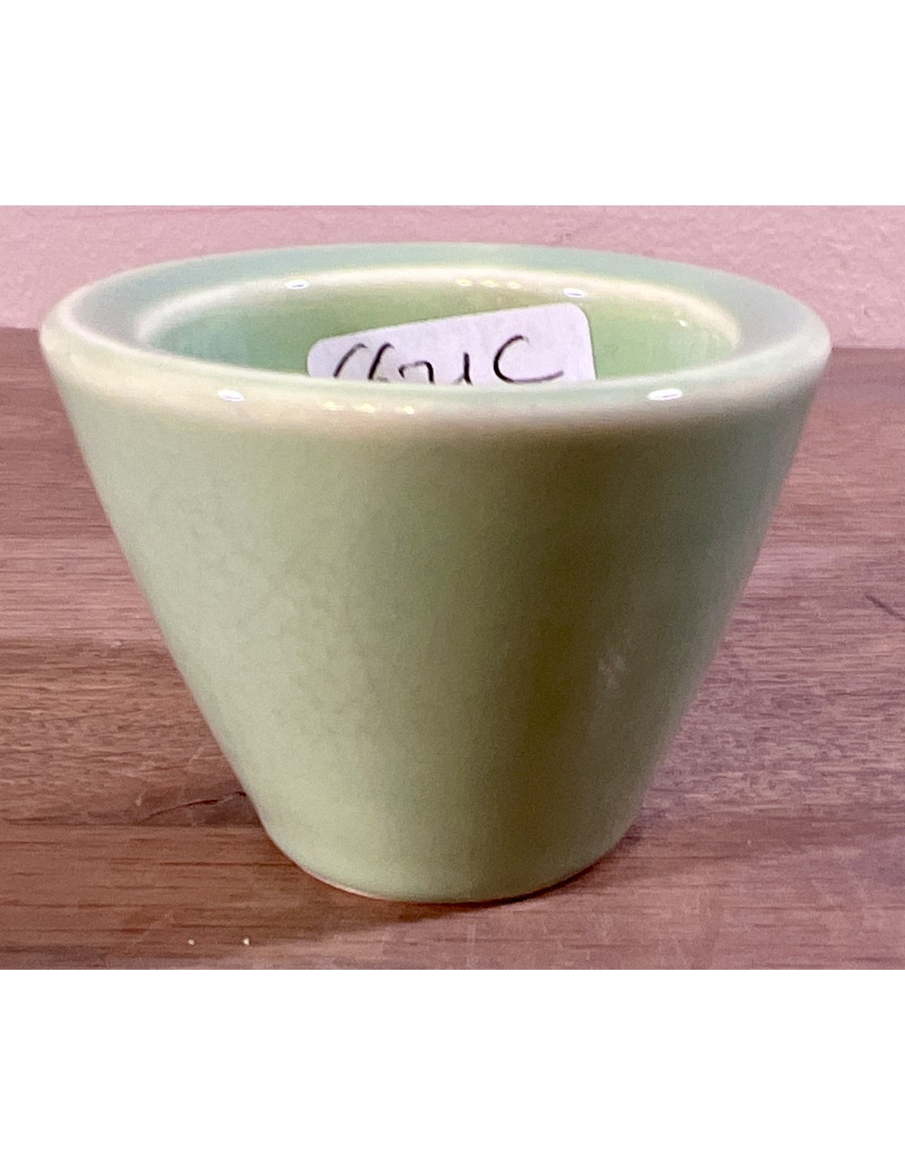 Egg cup - V&B (Villeroy & Boch) Luxembourg - executed in pastel green color