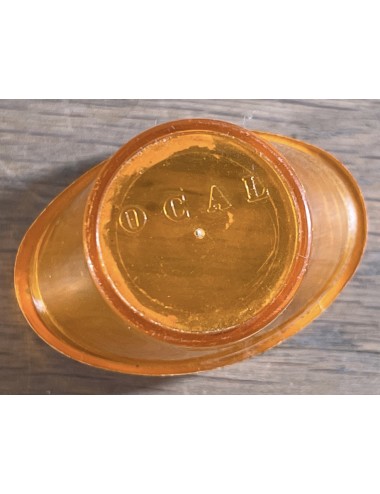 Eye bath / Eye glass - orange plastic model - marked OCAL
