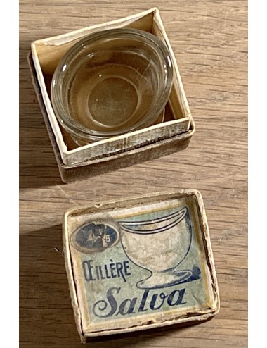 Eye bath / Eye glass - clear / transparent glass model in original box - marked SALVA