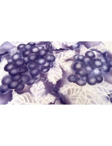 Cake dish / Cake tray - on high base - Nimy - executed in a purple/lilac décor of grapes