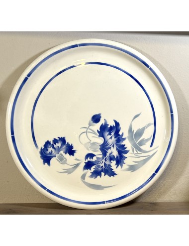 Cake dish / Cake plate - flat model - K&G Luneville - décor ANNIE - spray decor of blue cornflowers