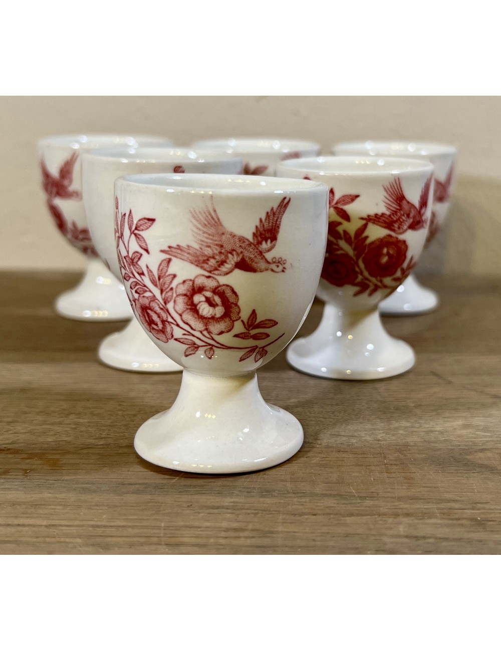 Egg cup - Ridgway Staffordshire - model WINDSOR with image of flowers and pheasant in red