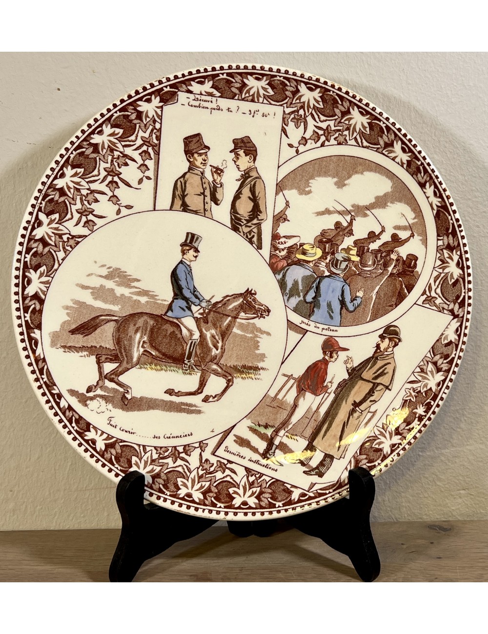 Decorative plate / Plate - Sarreguemines - décor including man on horseback and spectators