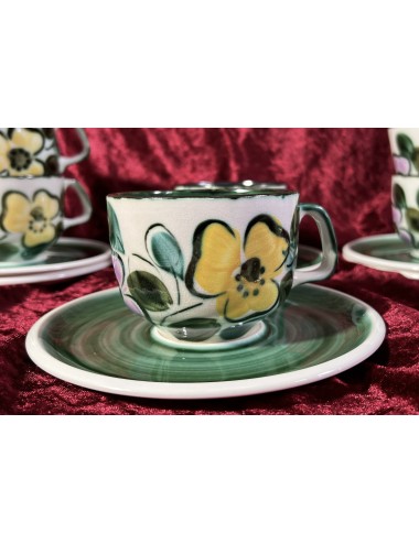 Chocolate milk cup and saucer - Boch - shape MENUET - décor IN THE MOOD
