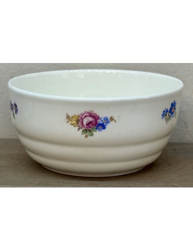 Nesting bowl - small model - Petrus Regout - model BOUDEWIJN with décor of multicolored flowers (PIOENROOS)