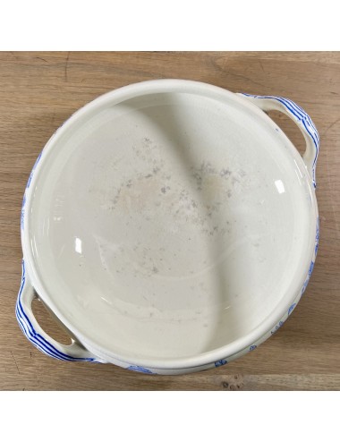 Tureen / Cover dish - smaller model - Societe Ceramique Maestricht - décor AURORE executed in blue