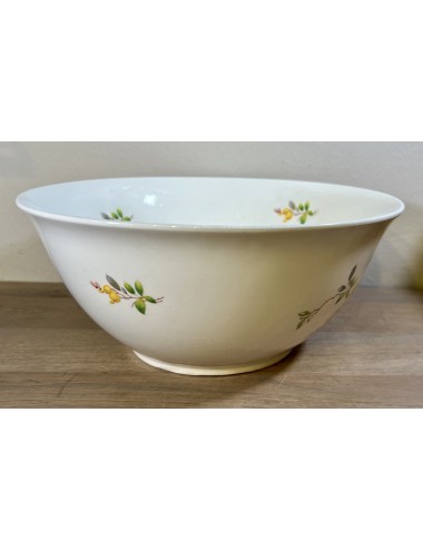 Salad bowl / potato bowl - larger model - Petrus Regout - décor GOUDEN REGEN with yellow (bell-shaped) flowers