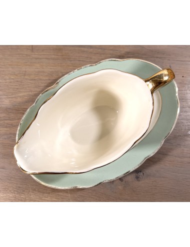 Gravy / Sauce bowl - with bottom dish - Villeroy & Boch (made in France-Saar) - model Rhône - décor in white/cream