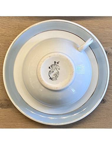 Kop en schotel - theekopje - Keller & Guérin Luneville - demi-porcelaine - wit met een lichtblauw/grijze band